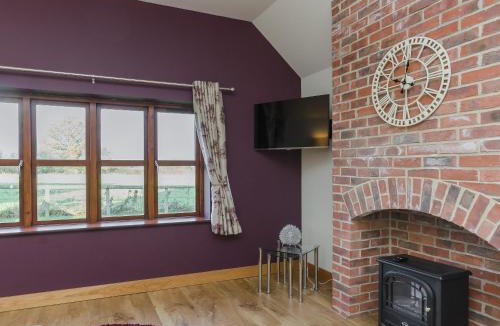 Yoxall House | Saddleback Cottage - Ukc2578