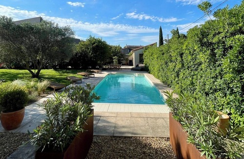 Meynes Villa | Salle de réception d'exception avec jardin et piscine près d'Avignon
