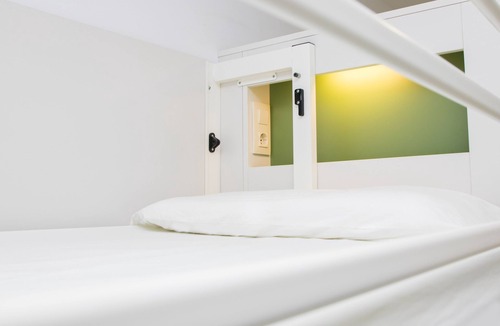 El Camp de l'Arpa del Clot Hostel | Sant Jordi Hostels Sagrada Familia