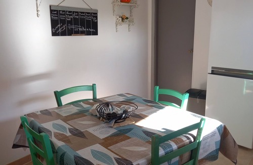 Sarrians House | Sarrians rental for 4 people, pets welcome.