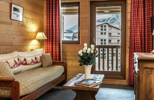 Val-d'Isere Apartment | Savoyards and rustic apartment in the heart of Val d'Isère