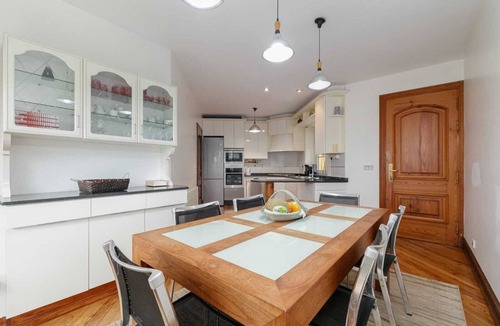 Baiona Old Town Ski Chalet | Second floor of house with enclosed property in Baiona.