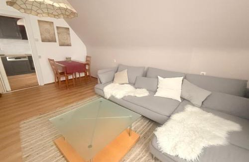 Oberdorla Apartment | SeeNah