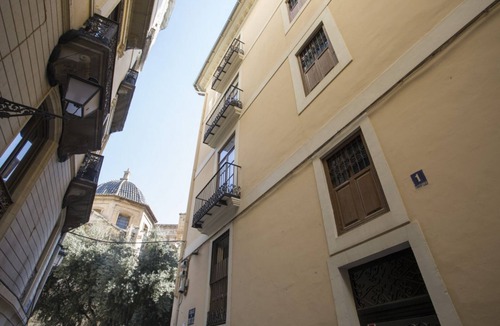 La Seu Apartment | Singular Stays El Micalet