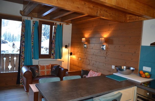 Les Prodains Apartment | Ski to door self-catering duplex apartment with optional hotel facilities