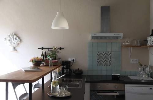 Montbellet Cottage | Small cottage for 2 persons with swimming pool in the old stable of our Castle