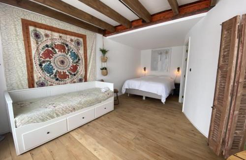 Den Burg Bed & Breakfast | So-Hum