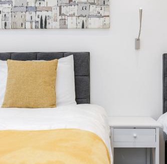 St Albans Apartment | Spacious 1 Bed Luxury St Albans Apartment - Free WiFi