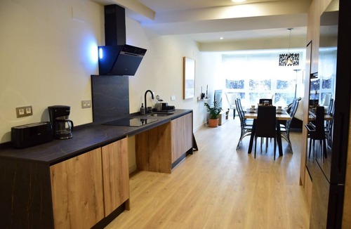 Gijon-Este Apartment | Spacious apartment 9 min from the beach