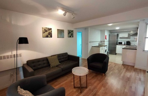 El Cabanyal Apartment | Spacious apartment in Cabanyal, 500 m from the beach, free Wifi