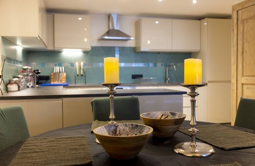 Les Prodains Apartment | Spacious apartment with option of facilities and meals in Chalet-Hotel complex