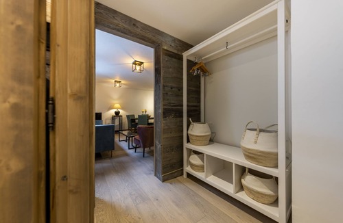 Les Prodains Apartment | Spacious apartment with option of facilities and meals in Chalet-Hotel complex