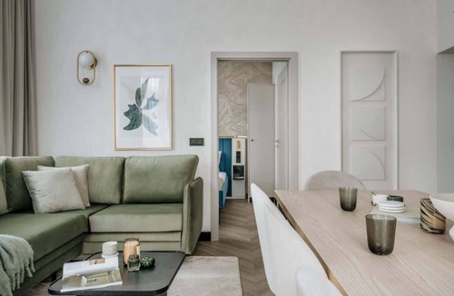 Piasek Południe Apartment | Spacious Corner Haven by the Main Square