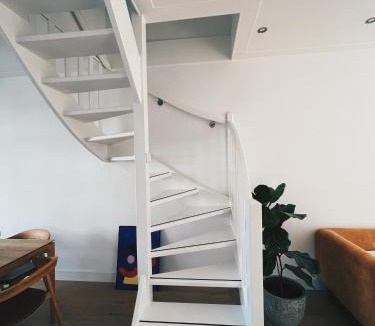 Overtoomse Sluis Apartment | Spacious Designer Duplex next to Central Park
