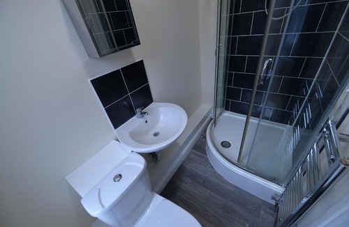 Coventry City Centre Apartment | Spacious Studio City Centre (3)