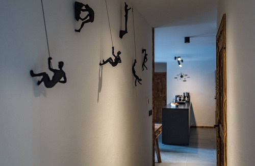 Saint-Sorlin-d'Arves Apartment | Spacious top of the range flat in the heart of the village with sauna