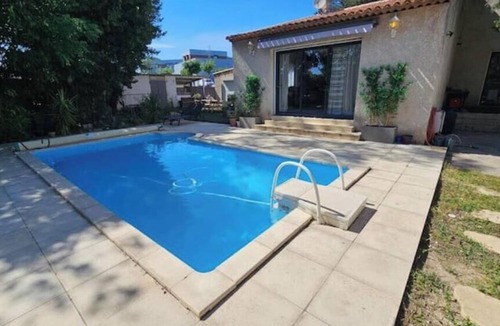 Croix-d'Argent House | Spacious villa for 12 people with a pool, near Montpellier