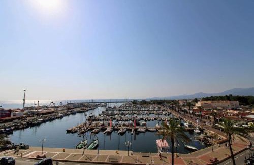 Saint-Cyprien Plage Apartment | Splendide Vue sur le port St Cyp