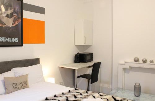 Birmingham House | St Peter's Shared House