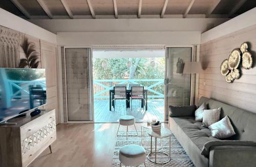 Gassin Ski Chalet | Stone & bamboo
