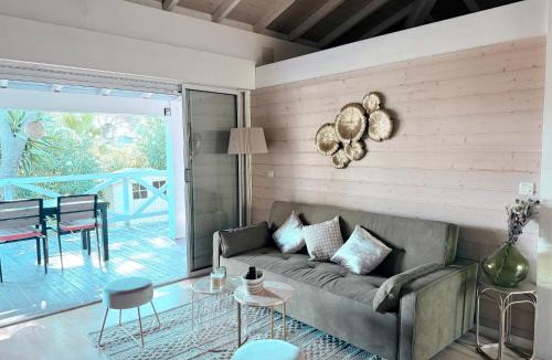 Gassin Ski Chalet | Stone & bamboo