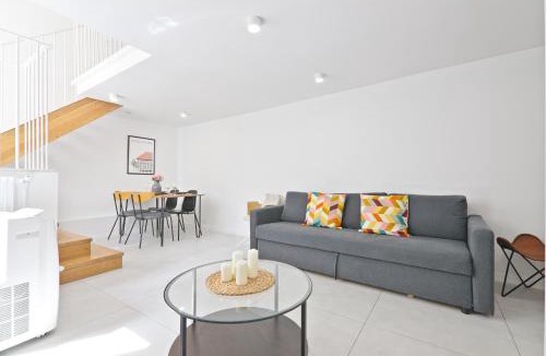 7th Arrondissement Apartment | Studio Apartment Near Eiffel Tower with NetFlix
