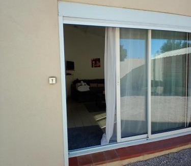 Bouc-Bel-Air Apartment | Studio entre Aix et Marseille