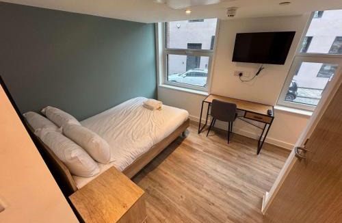 Bristol Floating Harbour Apartment | Studio Flat Close to Queen Square - Flat 2A