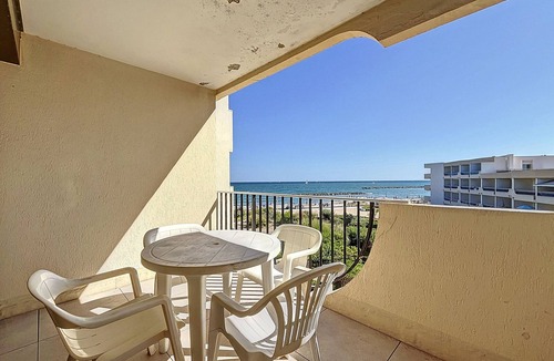Palavas-les-Flots Apartment | Studio in Palavas-les-Flots - Sleeps 4, parking and WIFI