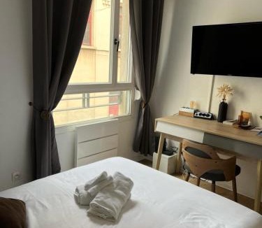 Villette - Maisons Neuves Apartment | Studio Le Central 350 m de Gare Lyon Part-Dieu, Navette Stade et Arena ,Eurexpo Aéroport- Bus Direct Centre Ville