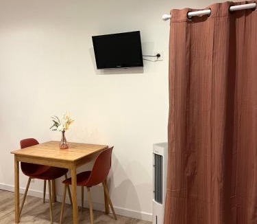 Marguerittes Apartment | Studio paisible dans un quartier calme