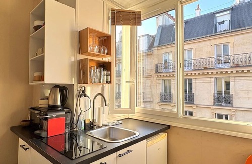 5th Arrondissement Apartment | Studio Quartier Latin & Seine