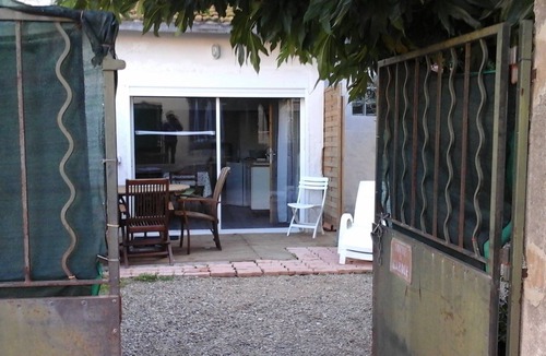 Le Grau-dʼAgde Apartment | Studio with mezzanine near the port, with garden