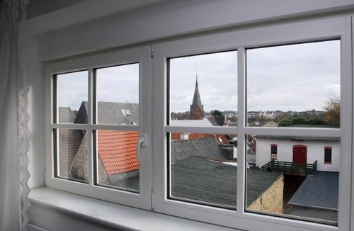 Flensburg Apartment | Studio with panoramic view, centrally located in d. Old town, quiet location with WLAN