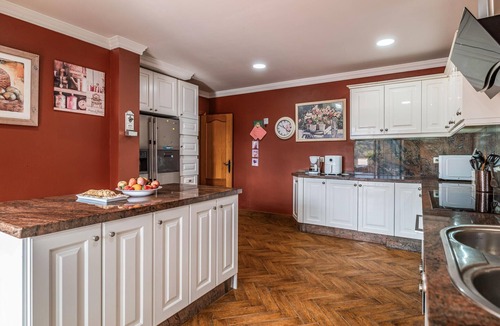 Monda House | Stunning home in Monda with WiFi