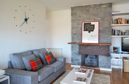 Zarautz Apartment | STUNNING VIEWS NEAR THE BEACH.