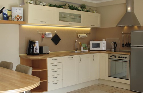 Delliehausen Apartment | Stylish oasis of well-being with a terrace and garden right next to the forest