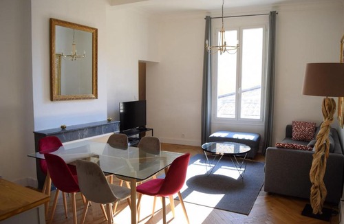 Couronne Urbaine Apartment | Sublime Apt With Wifi In The Heart Of The City!