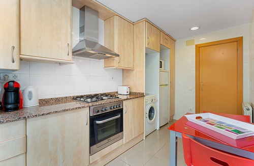 El Clot Apartment | Sunny & large terrace in couzy apartment big connection internet free