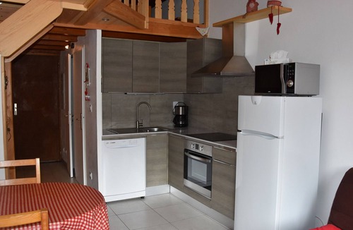 Champagny-en-Vanoise Apartment | Sunny Studio Loft with Large Balcony in Champagny-en-Vanoise