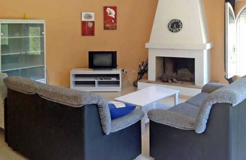 L'Alfas del Pi House | Sunshine by Interhome