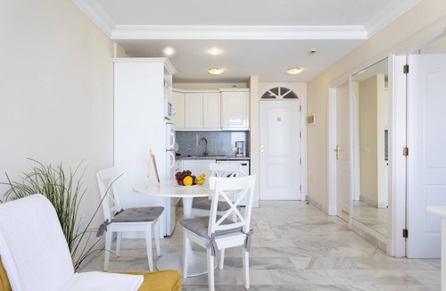 Los Gigantes Apartment | SUPERB LOCATION - PANORAMIC SEA & CLIFF VIEWS - WIFI - AIR CONDITIONING UNIT