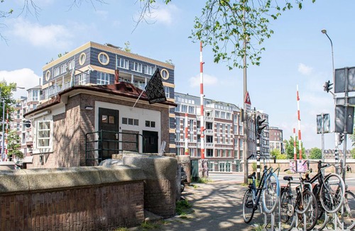 Amsterdam West Apartment | SWEETS - Van Hallbrug
