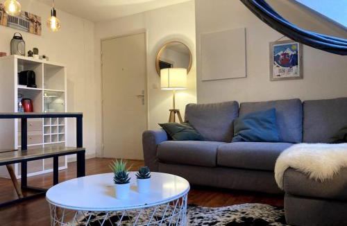 Vignec Apartment | T2 Cabine 4 à 6 pers Vue Montagne et Piscine