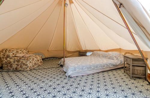 Auriac-du-Perigord Other | Tente Glamping Éco-Chic