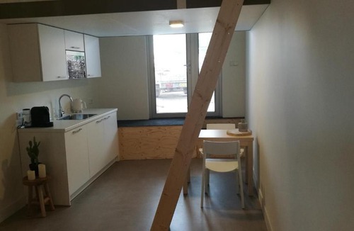 Nieuw-West Apartment | Terrace Apartment Cyclades Free Parking