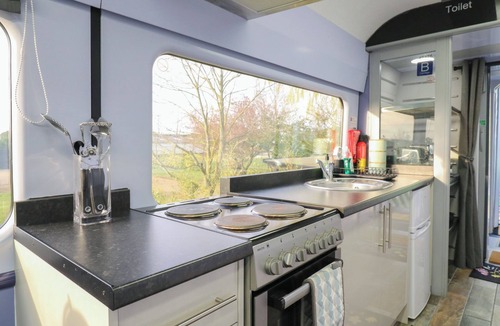 Ely Cottage | THE CARRIAGE ELY PENZANCE, romantic, with hot tub in Ely