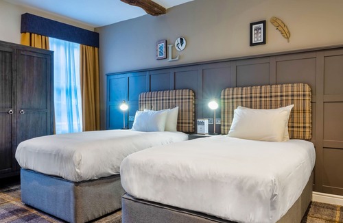 Ludwel Hotel | The Feathers Hotel