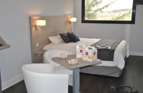 L'Hospitalet-du-Larzac Hotel | The Originals Access, Hôtel Millau Sud