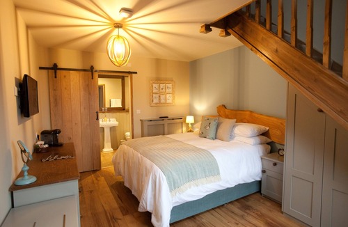 Stalisfield Hotel | The Plough Inn
